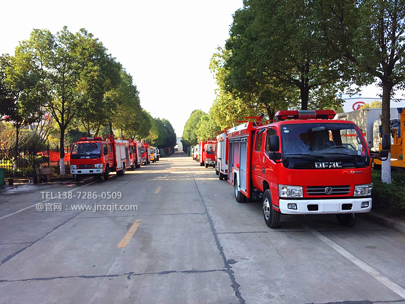 東風(fēng)水罐消防車 微信圖片_20171125072808.jpg