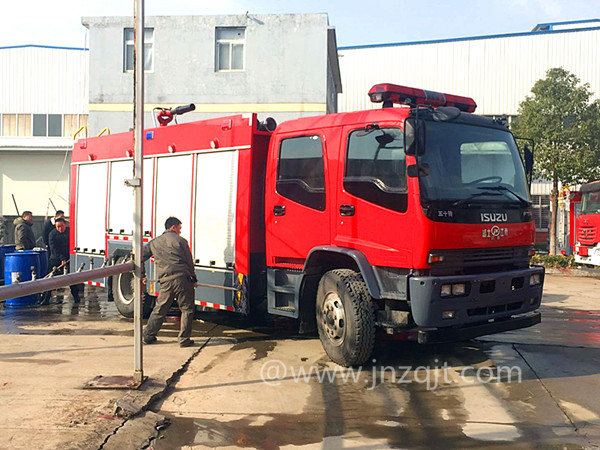 五十鈴7噸消防車(chē) 微信圖片_20180329073955.jpg