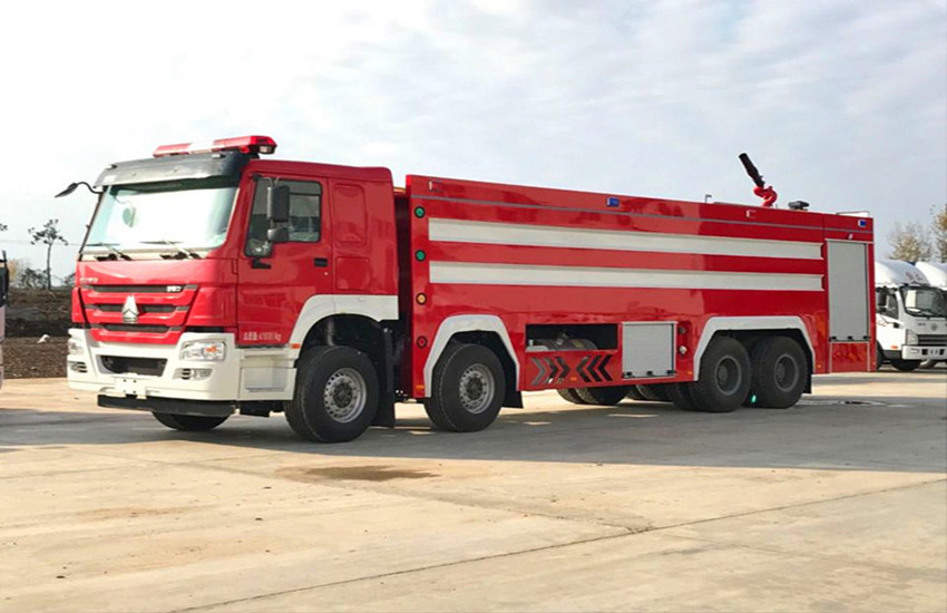 大型企業(yè)采購消防車圖片 4478976ED59EFAA3E9AC0239D5392B8E_副本_副本.jpg